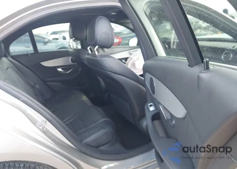 2019 Mercedes-Benz C 300 из США, поврежденный, VIN 55SWF8DB8KU309933